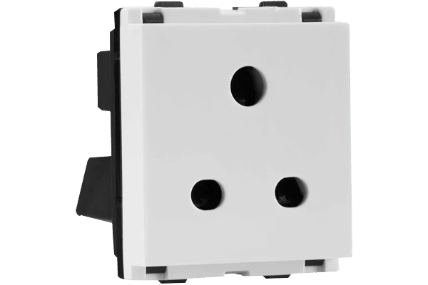 STELLA 6A 3PIN SHUTTERED SOCKET
